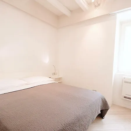 Le Nuove Cadreghe Apartment *